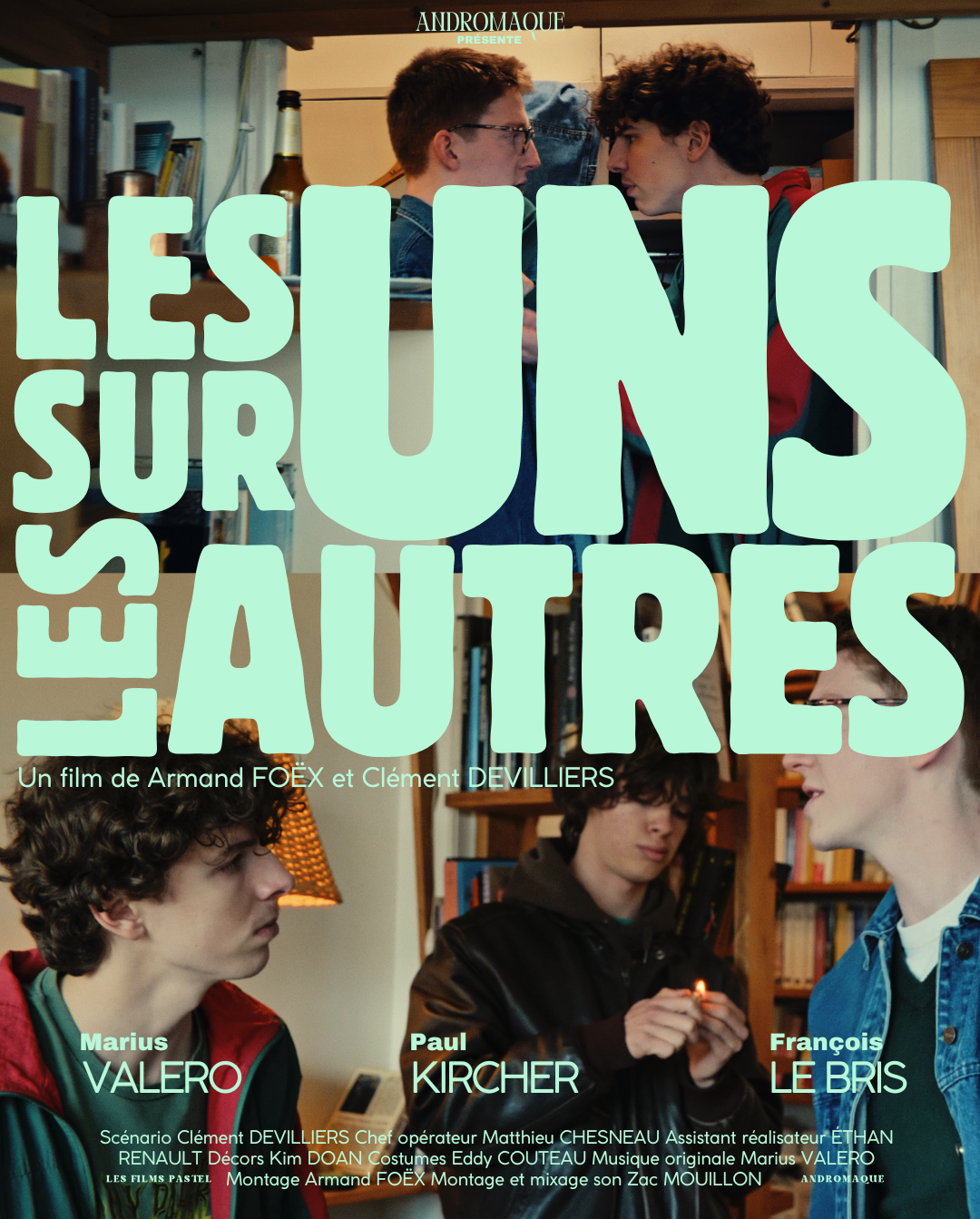 Les uns sur les autres Les uns sur les autres